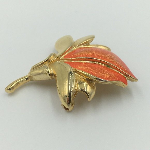 Signed GIOVANNI BROOCH, Gold Tone Leaves ORANGE Enameled FLOWER BUD - Picture 2 of 7